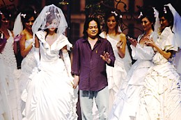 中國北京婚博會現場的國際婚紗禮服流行時尚發布五 中國北京婚博會現場的國際婚紗禮服流行時尚發布五